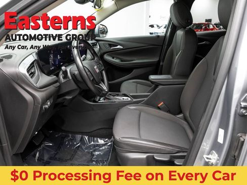 Used 2024 Buick Encore GX Preferred FWD image 13