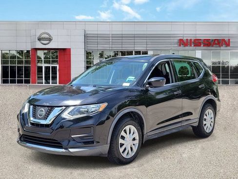 Used 2017 Nissan Rogue S FWD image 5