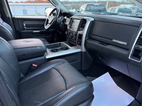 Used 2018 RAM 3500 Laramie image 39