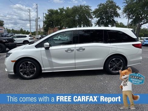 Used 2022 Honda Odyssey Elite image 2