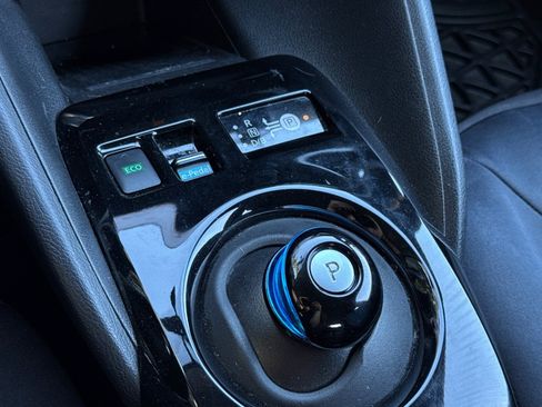 Used 2019 Nissan Leaf SV Plus w/ SV All Weather Package FWD image 27