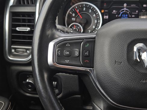 Used 2024 RAM 1500 Laramie AWD/4WD image 16