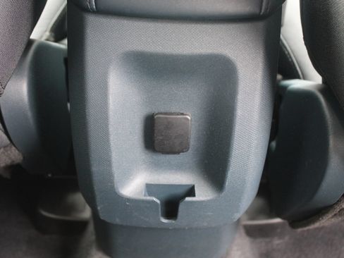 Used 2023 Ford Maverick XL FWD image 15
