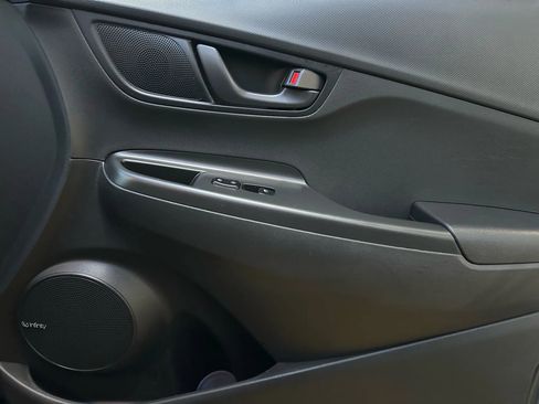 Used 2019 Hyundai Kona SEL w/ SEL Tech Package 02 image 15