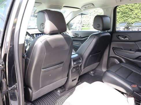 Used 2021 GMC Acadia SLT AWD/4WD image 19