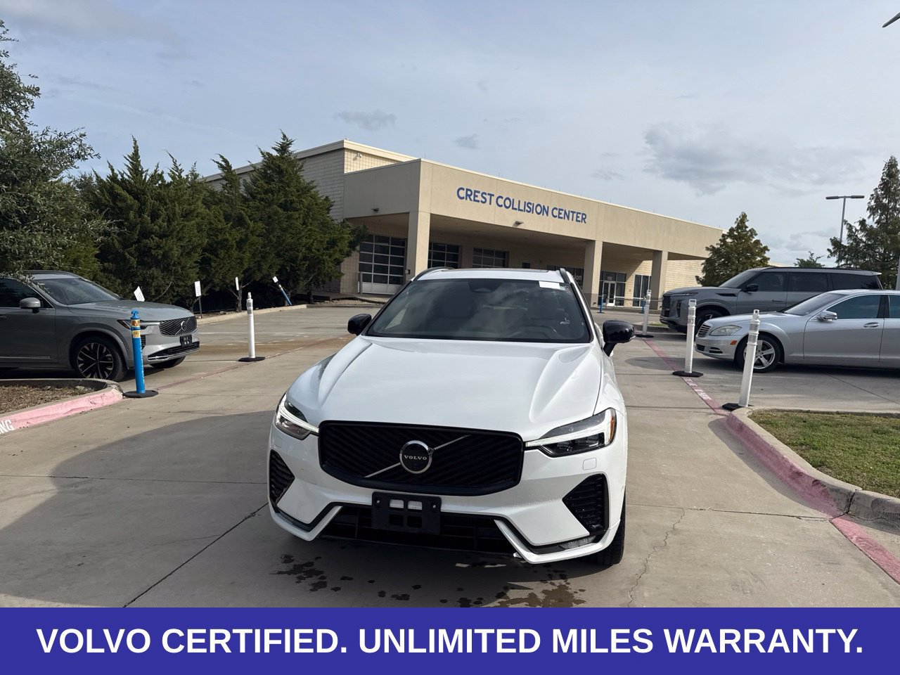 Certified 2026 Volvo XC60 B5 Plus AWD/4WD image 3
