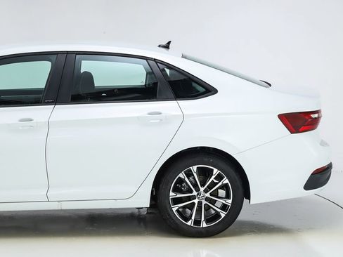 New 2025 Volkswagen Jetta Sport image 4