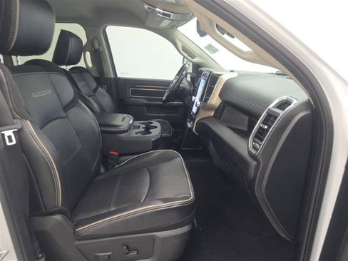 Used 2023 RAM 2500 Laramie AWD/4WD image 9