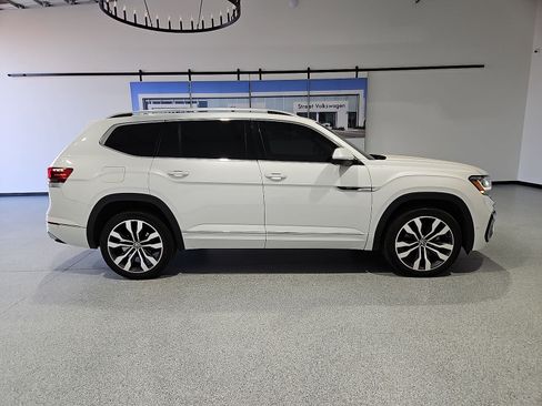 Used 2023 Volkswagen Atlas SEL Premium AWD/4WD image 15