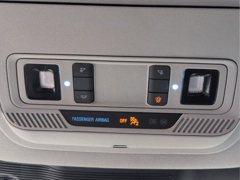 Used 2023 Ford Explorer Limited w/ Limited Technology Package image 18