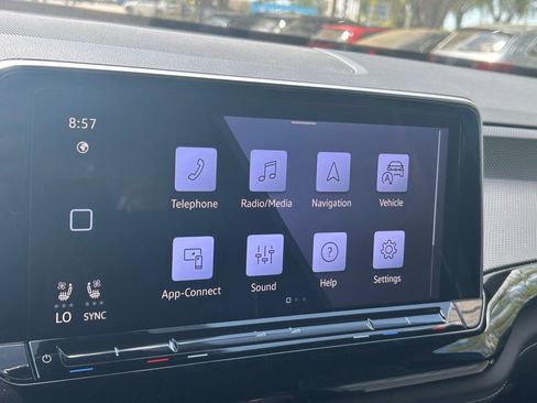 New 2026 Volkswagen Atlas Cross Sport SEL Premium R-Line AWD/4WD image 15