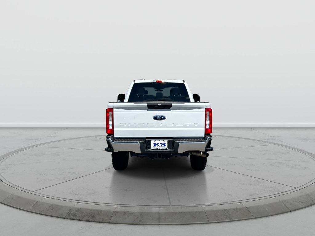 Used 2024 Ford F250 XLT AWD/4WD image 7