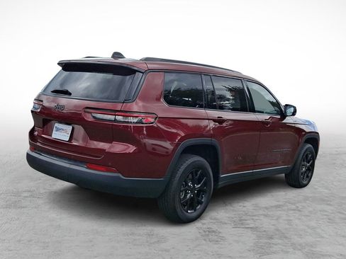 Used 2025 Jeep Grand Cherokee L Laredo AWD/4WD image 5
