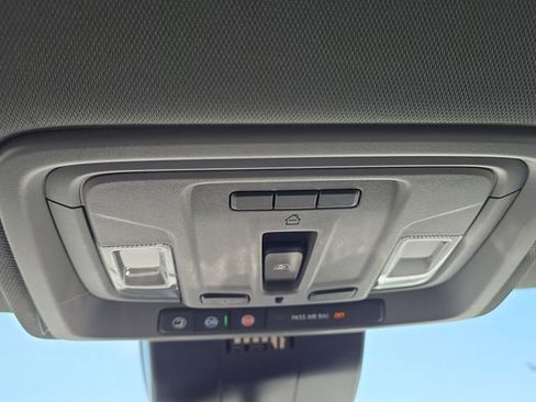 New 2026 GMC Sierra 2500 SLT w/ SLT Premium Package image 19