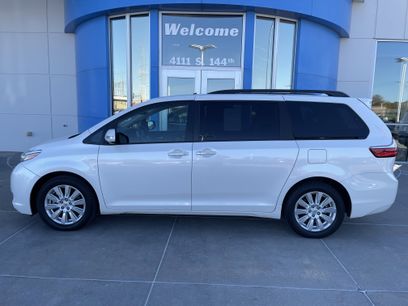 Used 2017 Toyota Sienna Limited