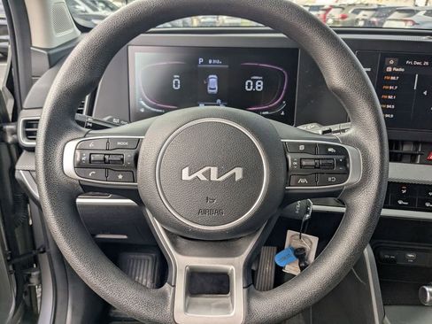 Used 2024 Kia Sportage LX image 17