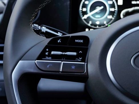 New 2025 Hyundai Elantra SEL image 36