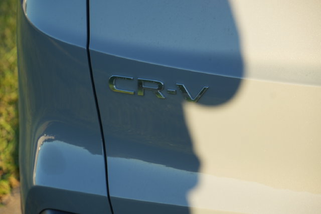 Used 2025 Honda CR-V EX image 18