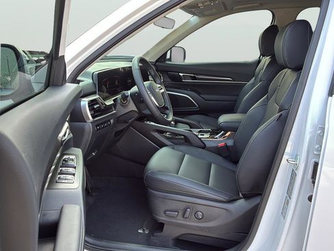 New 2025 Kia Telluride S image 13