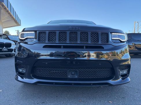 Used 2019 Jeep Grand Cherokee SRT image 15