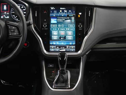 Used 2025 Subaru Outback Onyx Edition image 18