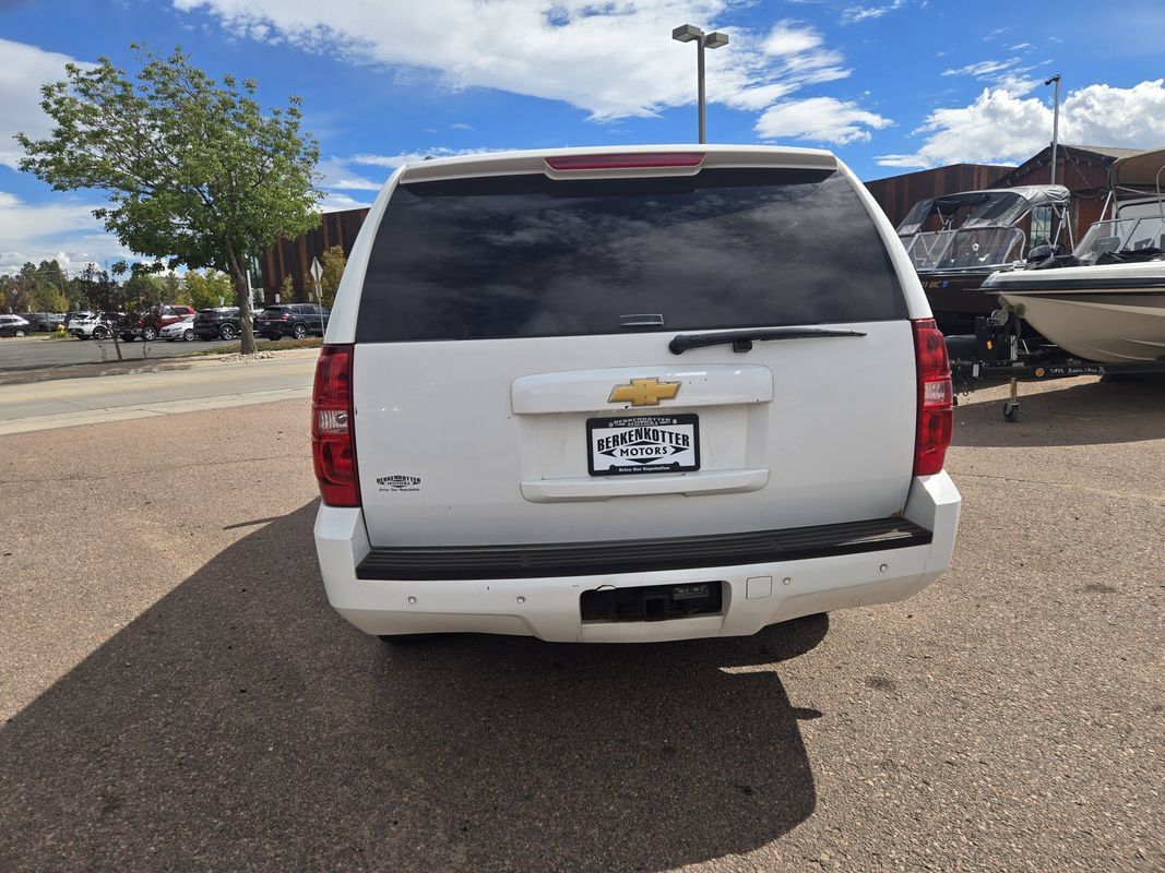 Used 2013 Chevrolet Suburban LT AWD/4WD image 9