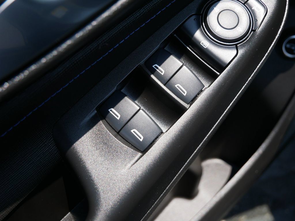 Certified 2024 Buick Envista Sport Touring w/ Convenience I Package FWD image 16
