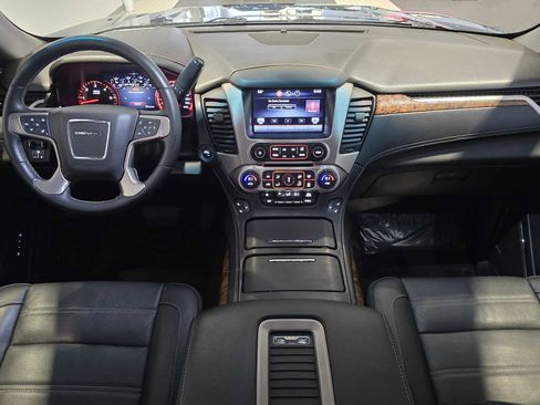 Used 2015 GMC Yukon Denali image 20