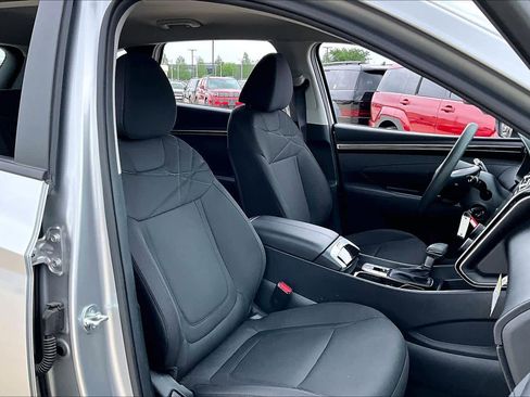 Used 2024 Hyundai Tucson SE FWD image 9