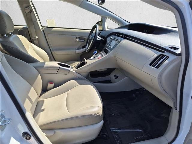 Used 2015 Toyota Prius Four FWD image 19