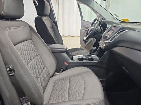 Used 2020 Chevrolet Equinox LT w/ Driver Convenience Package FWD image 13