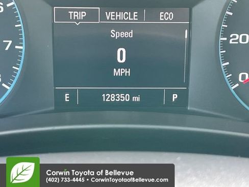 Used 2021 Chevrolet Equinox LS AWD/4WD image 10