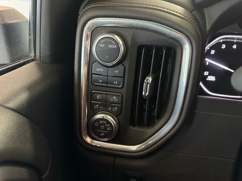 Used 2023 GMC Sierra 2500 AT4 AWD/4WD image 28