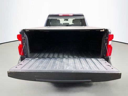Used 2022 Chevrolet Silverado 1500 LTZ w/ Z71 Off-Road Package AWD/4WD image 10