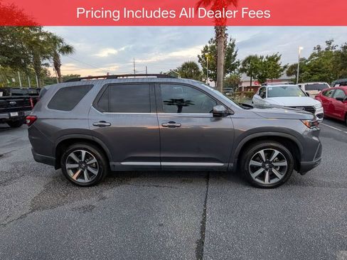 Used 2024 Honda Pilot Elite image 3