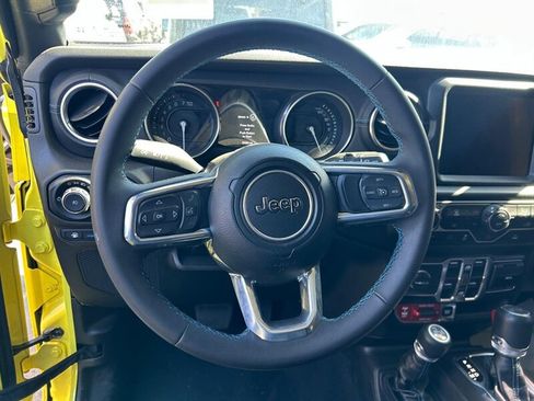 Used 2023 Jeep Wrangler Unlimited Rubicon 4xe AWD/4WD image 18