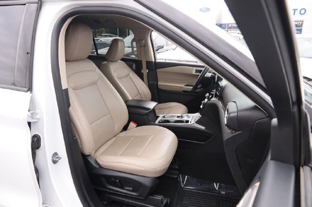 Used 2023 Ford Explorer Limited AWD/4WD image 30