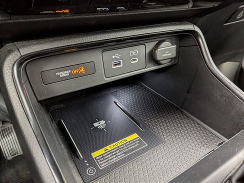 Used 2024 Honda CR-V EX-L image 9