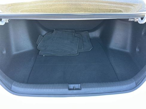 Used 2023 Honda Accord LX image 19