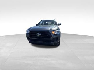 Used 2023 Toyota Tacoma SR AWD/4WD video 3