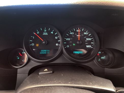 Used 2011 Chevrolet Silverado 1500 LS image 20