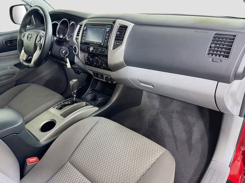 Used 2015 Toyota Tacoma 4x4 Double Cab w/ SR5 Package image 30