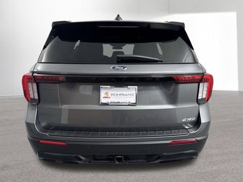 Used 2025 Ford Explorer ST-Line w/ ST-Line Street Pack AWD/4WD image 32