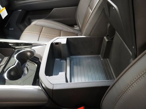 New 2026 Chevrolet Suburban High Country AWD/4WD image 27
