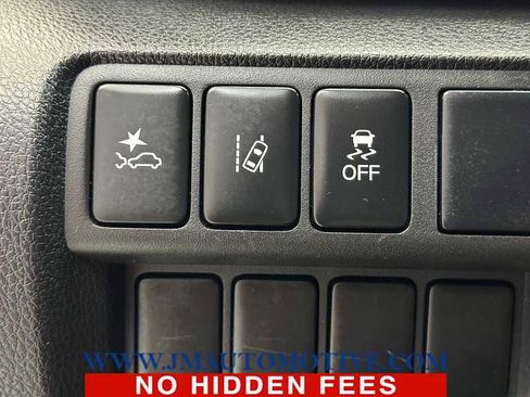 Used 2022 Mitsubishi Eclipse Cross SE image 29