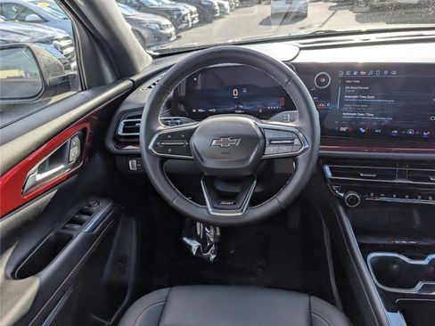 Used 2025 Chevrolet Traverse Z71 w/ Driver Confidence Package image 20