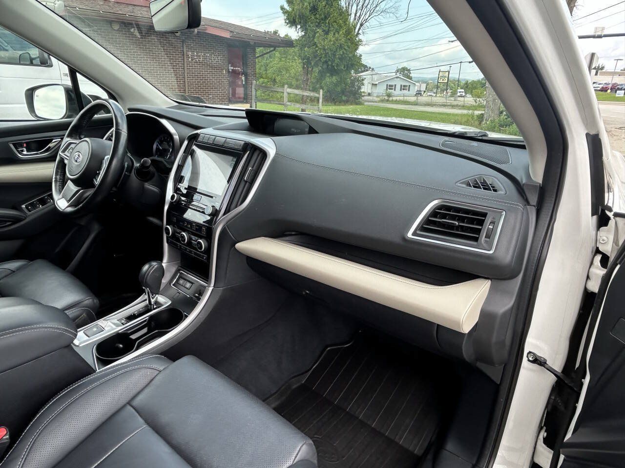 Used 2021 Subaru Ascent Limited w/ Technology Package AWD/4WD image 11