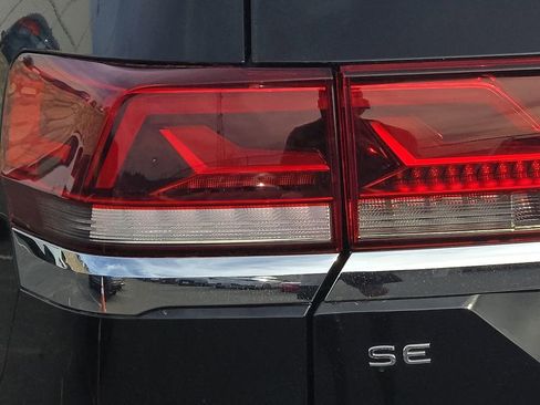 New 2026 Volkswagen Atlas SE image 9