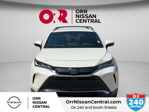 Used 2021 Toyota Venza XLE AWD/4WD image 2