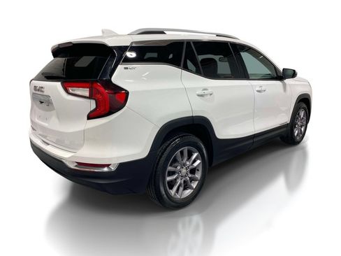 Used 2024 GMC Terrain SLT FWD image 4